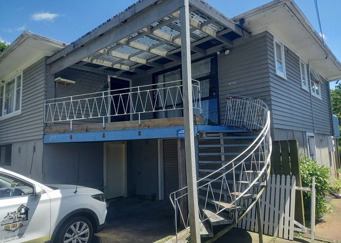  at New Lynn, Waitakere City, Auckland