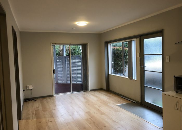  at 1B/288 Sunset Road, Windsor Park, North Shore City, Auckland