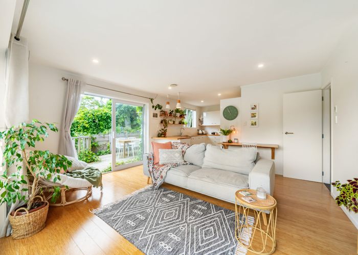  at 1a Wyndham Road, Pinehaven, Upper Hutt, Wellington
