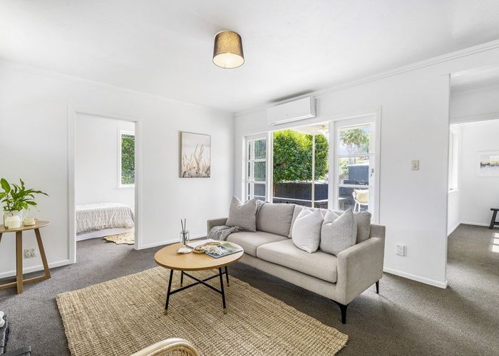  at 100 Cobham Crescent, Kelston, Auckland