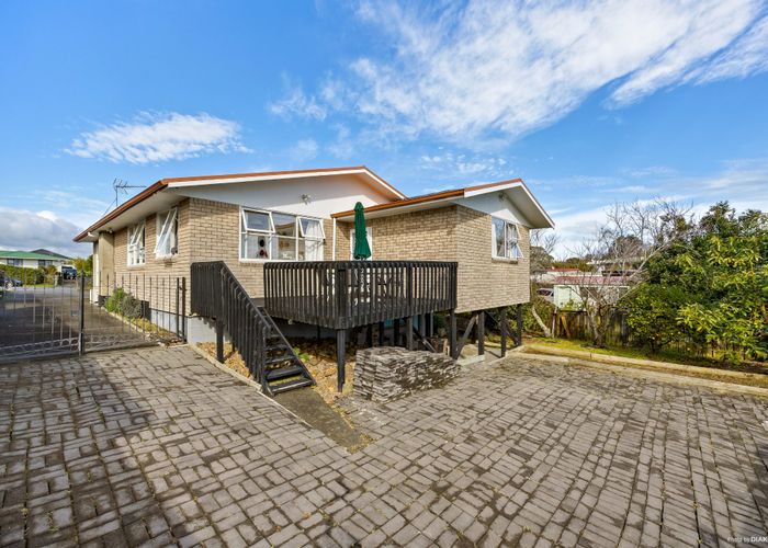  at 24 Paine Place, Mangere, Auckland