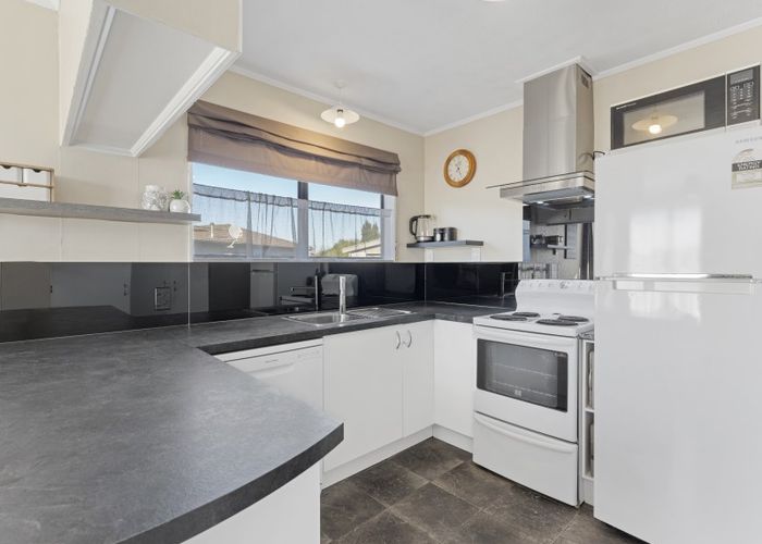  at 9 Pluto Place, Milson, Palmerston North