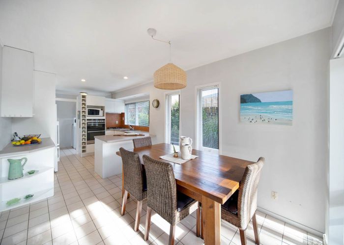 at 46 Meadway, Sunnyhills, Manukau City, Auckland