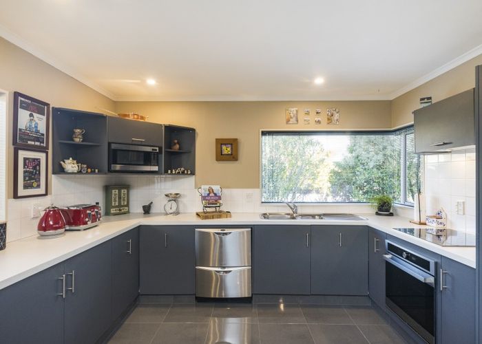  at 30 Kilkenny Place, Fitzherbert, Palmerston North