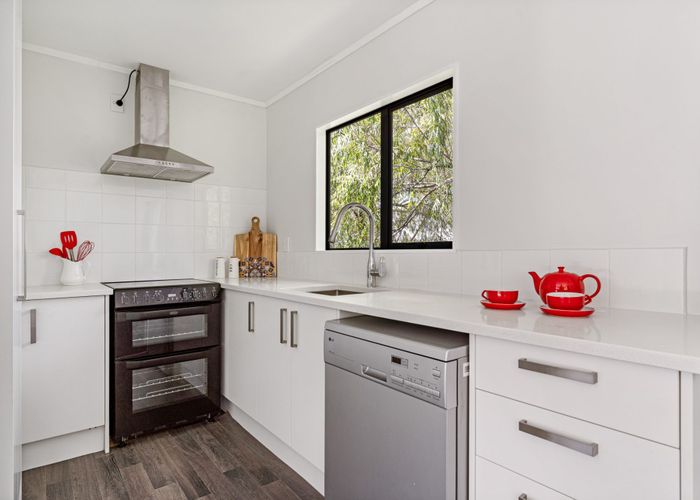  at 101A Kemp Road, Massey, Waitakere City, Auckland