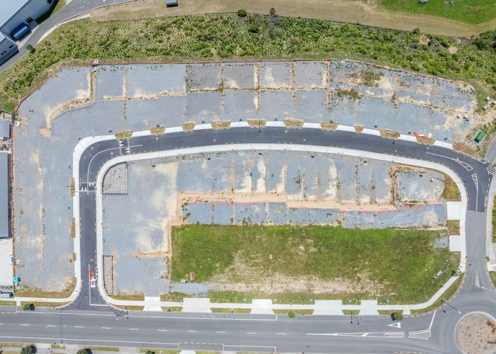  at Lots 1-44 The Crest, Aotea, Porirua, Wellington