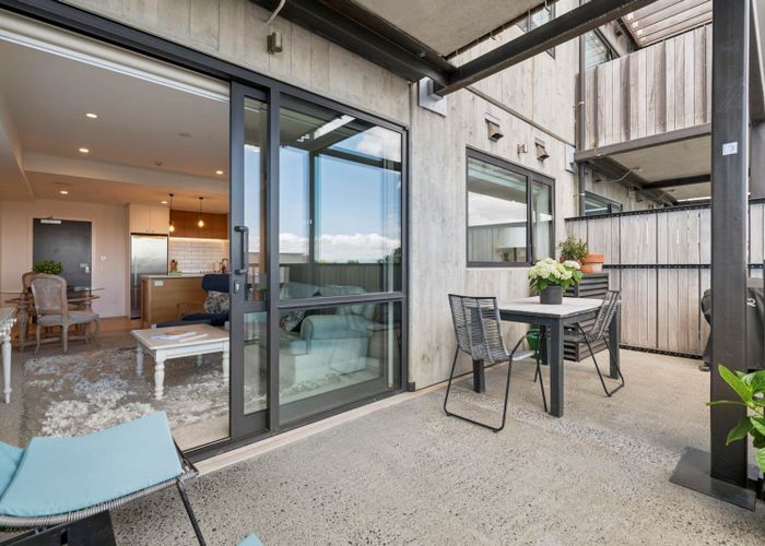  at 303/30A Enfield Street, Mount Eden, Auckland City, Auckland