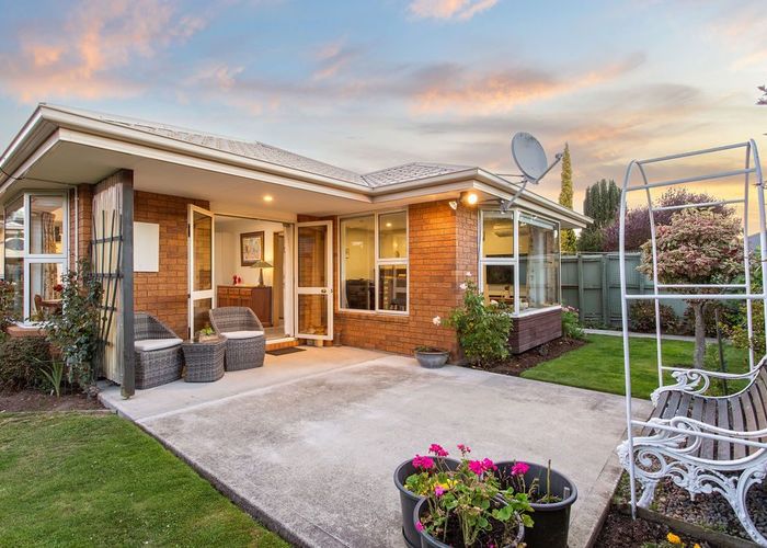  at 2/26 Studholme Street, Somerfield, Christchurch City, Canterbury