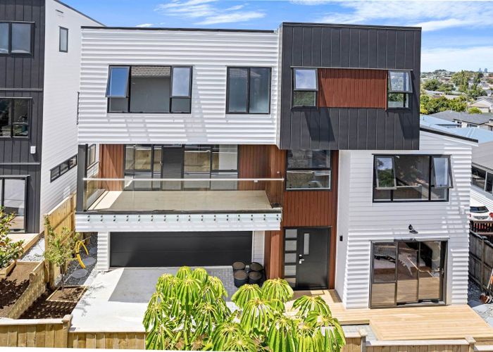 at 28B Dallinghoe Crescent, Milford, North Shore City, Auckland