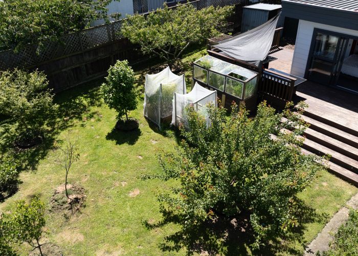  at 40 Kapiti Crescent, Titahi Bay, Porirua