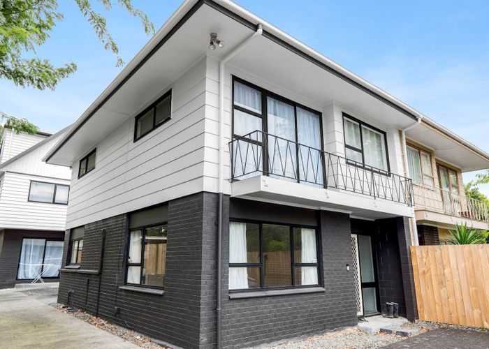  at 2/339 Pakuranga Road, Pakuranga Heights, Manukau City, Auckland