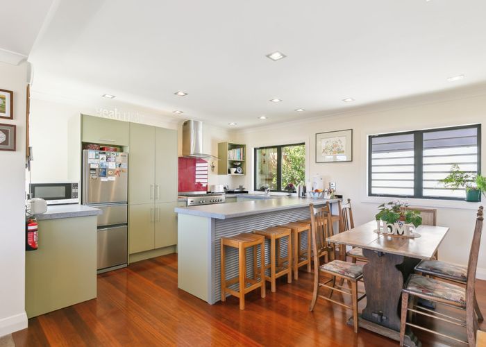  at 77 Creswick Terrace, Northland, Wellington