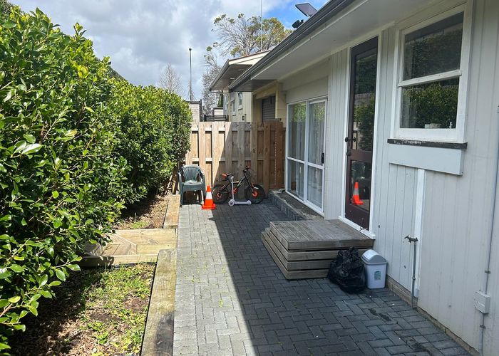  at 2/31 Abercrombie Street, Howick, Manukau City, Auckland