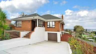  at 10 Ruawai Road, Mount Wellington, Auckland