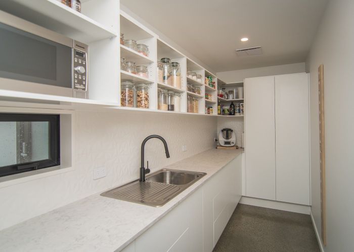  at 271 Spur Road, Hadlow