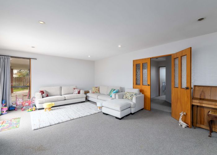  at 73 Regency Crescent, Redwood, Christchurch