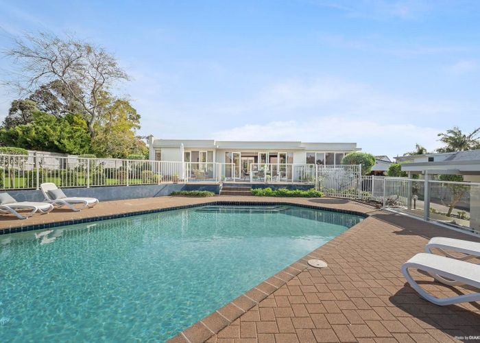  at 34 CAITHNESS PL, Farm Cove, Auckland