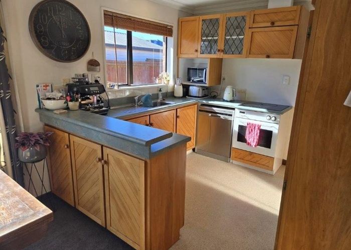 at 17A Vagues Road, Northcote, Christchurch City, Canterbury