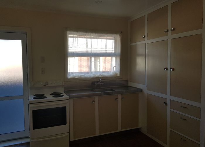  at 2/480 Worcester Street, Linwood, Christchurch City, Canterbury