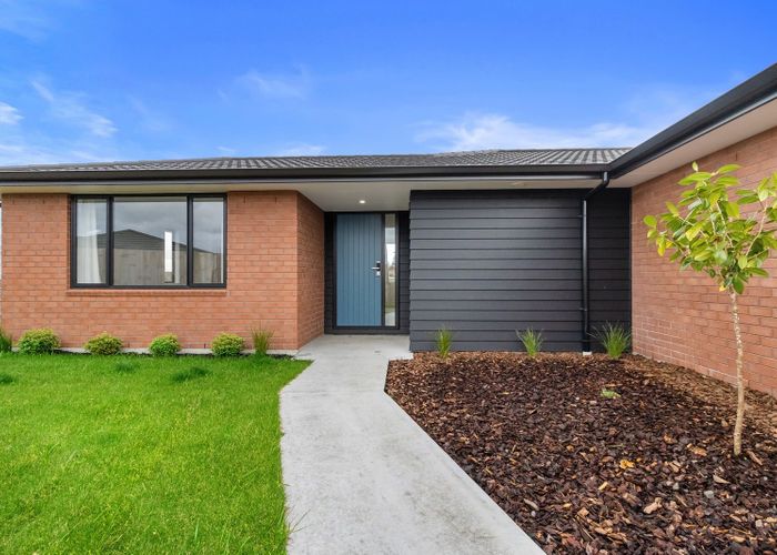  at 8 Waitihi Way, Rototuna, Hamilton, Waikato