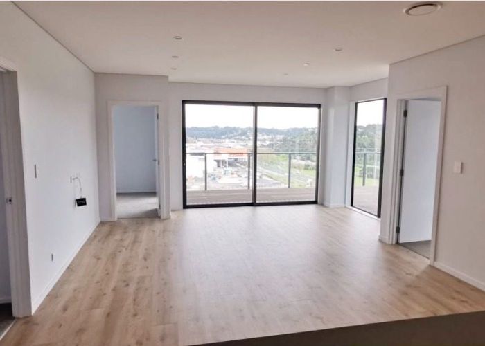  at 304/3 Kaipiho Lane, Albany, North Shore City, Auckland
