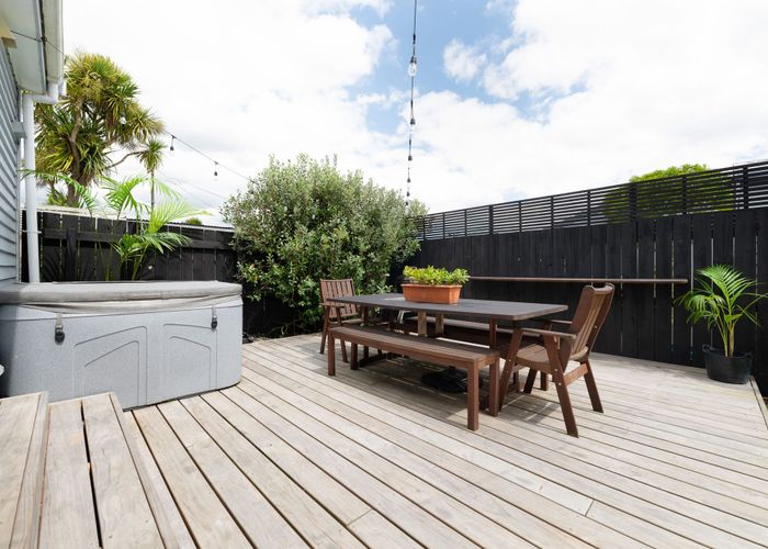  at 77 Nixon Street, Hamilton East, Hamilton