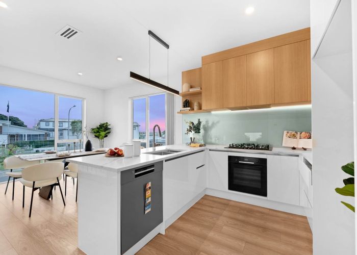  at 37A Sorrel Crescent, Bucklands Beach, Manukau City, Auckland