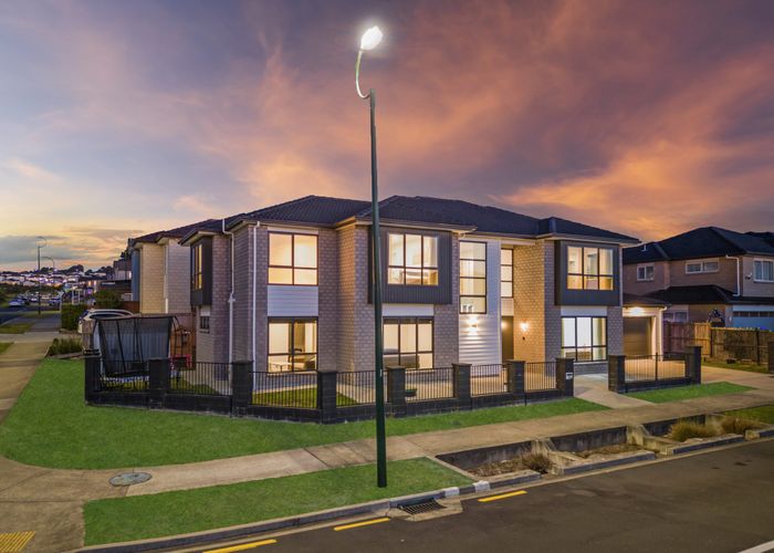  at 8 Kilcadden Drive, Flat Bush, Manukau City, Auckland