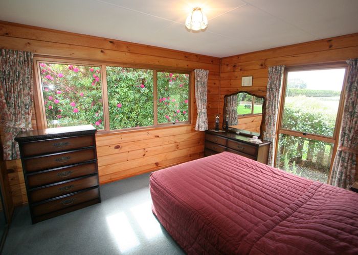  at 261 Bay Road, West Plains
