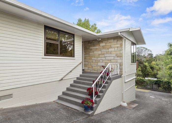  at 8 Kauri Road, Birkenhead, Auckland