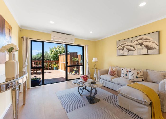  at 9/55 Verbena Road, Birkdale, North Shore City, Auckland