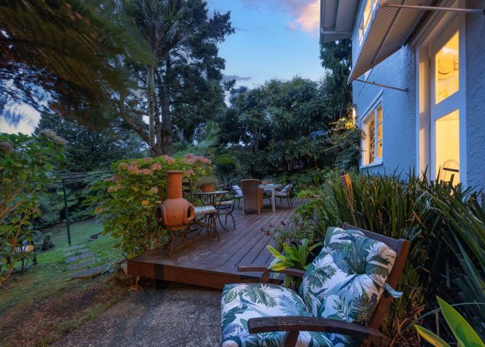  at 11 Tawini Road, Titirangi, Waitakere City, Auckland