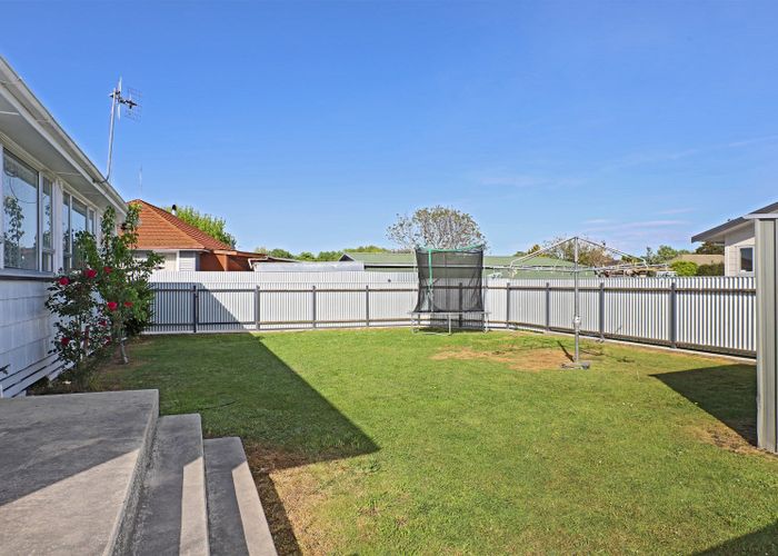  at 1033 Hood Street, Mayfair, Hastings