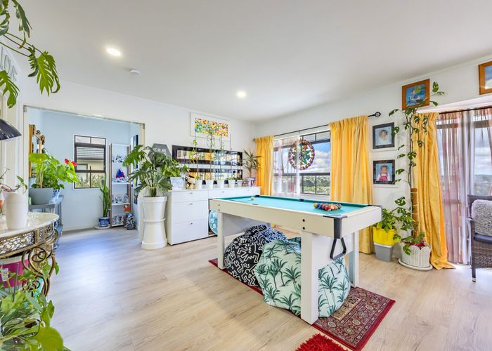  at 21 Tyrico Close, Unsworth Heights, North Shore City, Auckland