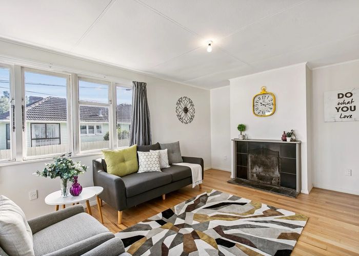  at 27 Watts Road, Manurewa, Manukau City, Auckland