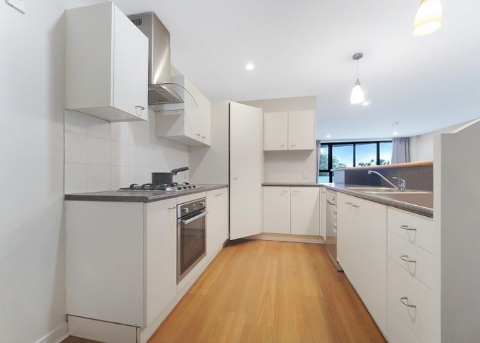  at 5/8 Basque Road, Eden Terrace, Auckland City, Auckland