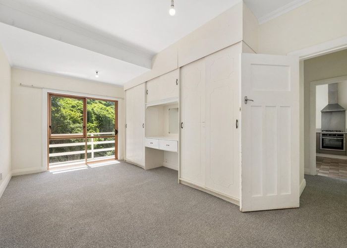  at 26 Farnham Street, Mornington, Wellington, Wellington