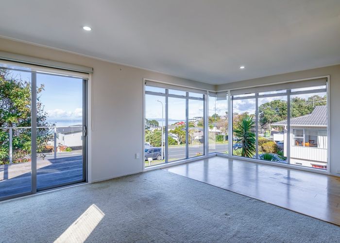  at 1/98 Halsey Drive, Mount Roskill, Auckland