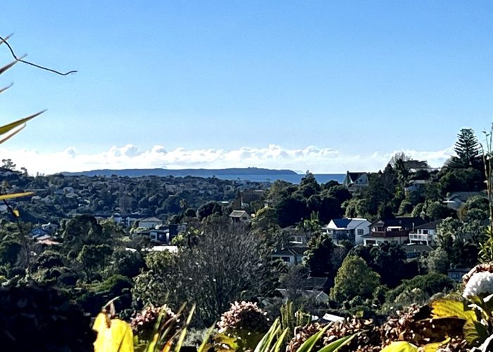  at 11A Naviti Place, Browns Bay, Auckland