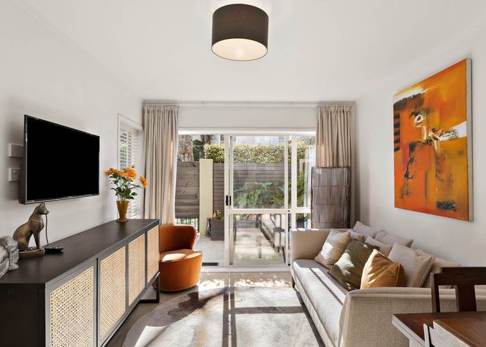  at 3/22 Wynyard Road, Mount Eden, Auckland