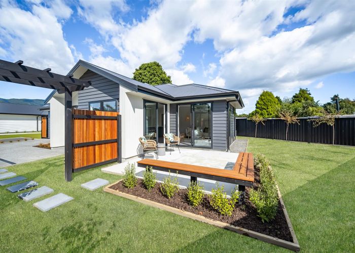  at 5 Nikau Lane, Timberlea, Upper Hutt