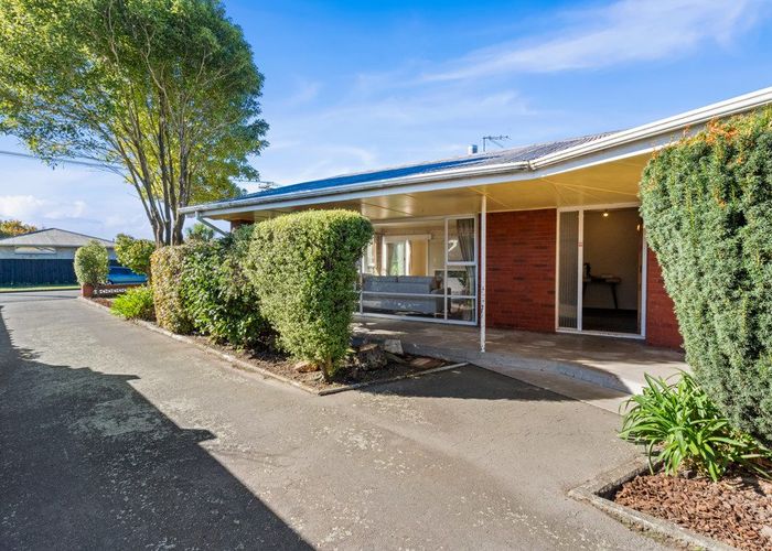  at 52 Mooray Avenue, Bishopdale, Christchurch City, Canterbury