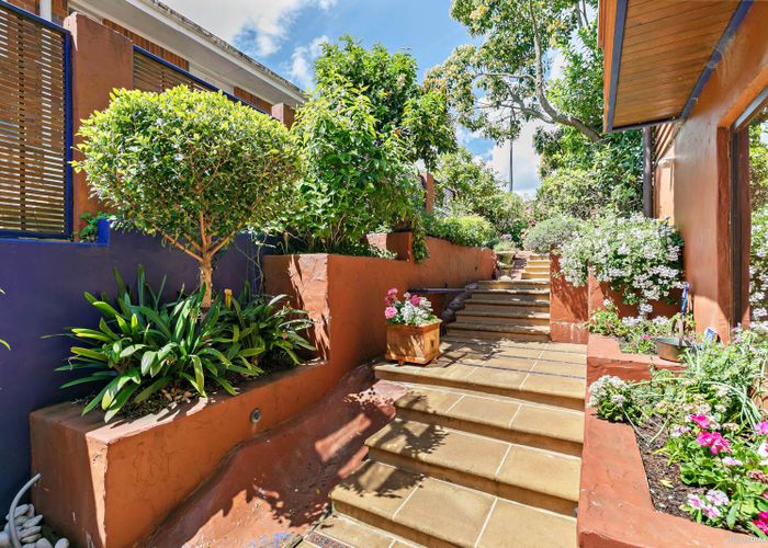 at 48 Temple Street, Meadowbank, Auckland
