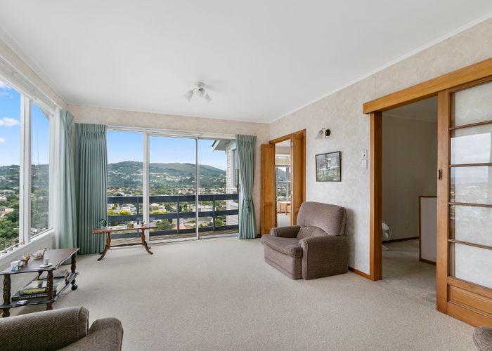  at 19 Summit Road, Fairfield, Lower Hutt