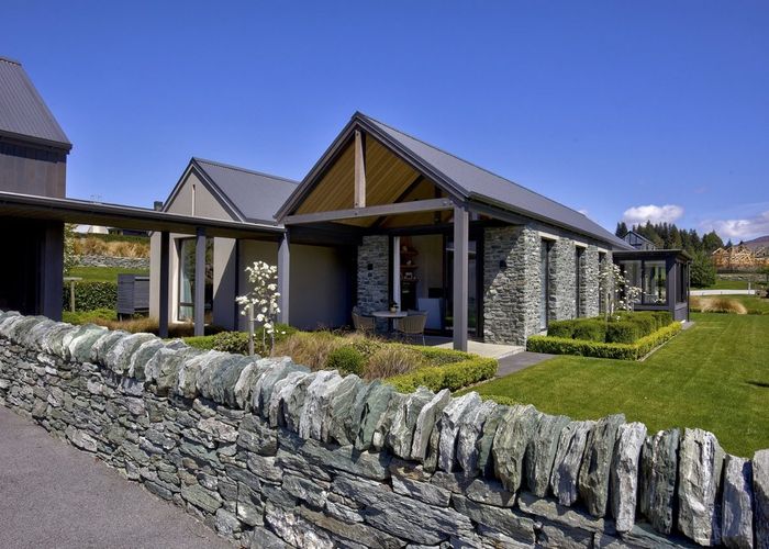  at 9 Harvest Lane, Arrowtown, Arrowtown