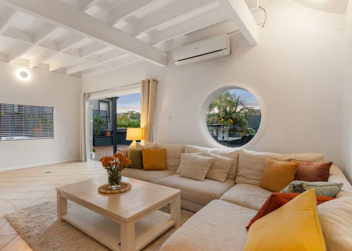  at 490B Beach Road, Murrays Bay, North Shore City, Auckland