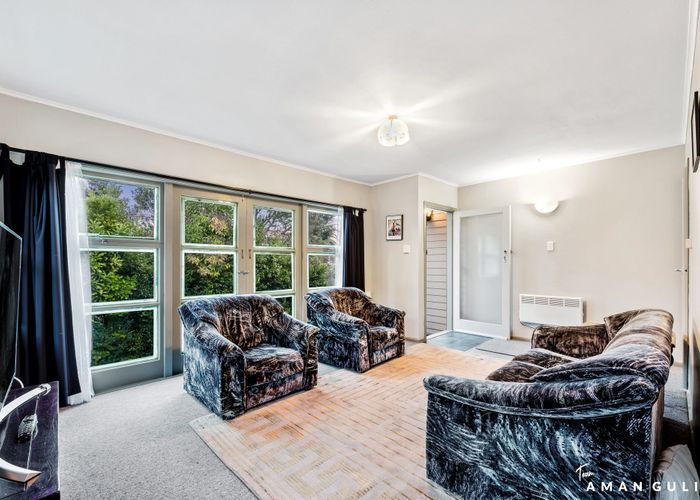 at 4 Sunnyside Road, Sunnyvale, Auckland