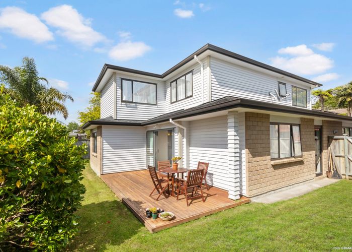  at 17B Nui Mana Place, Te Atatu South, Auckland