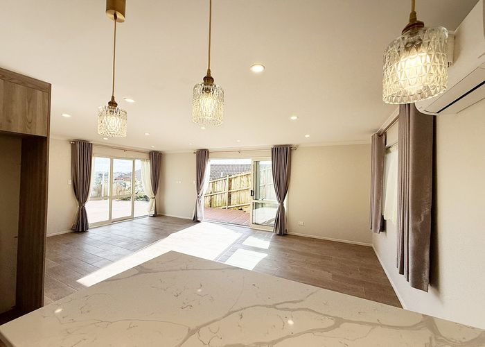  at 7A Marco Place, Highland Park, Manukau City, Auckland