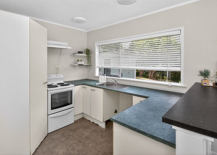  at 41 Glenfern Road, Mellons Bay, Manukau City, Auckland